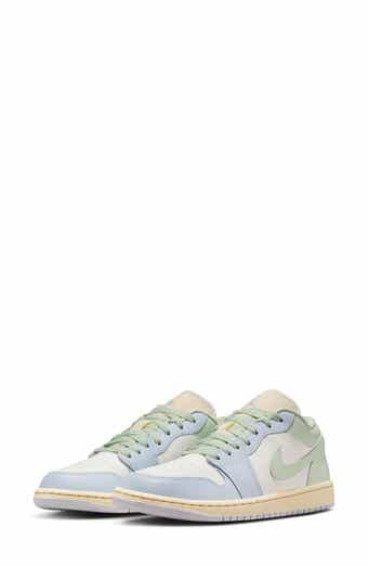 Air Jordan 1 Low Basketball Sneaker
