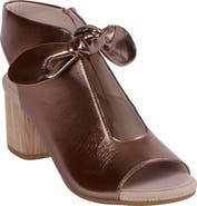 GC SHOES Kimora Bow Block Heel Bootie