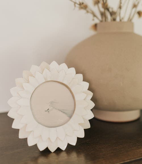 Matr Boomie Amalesh Bloom 3x3 Cream Picture Frame In White