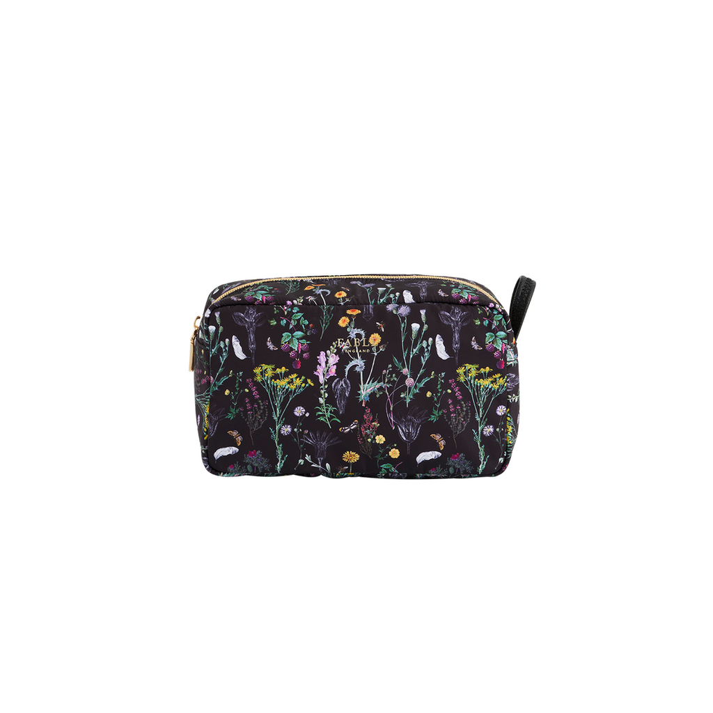 Fable England Wilderness Black Cosmetic Bag In Black