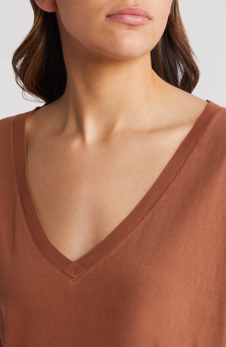 Treasure & Bond Oversize V-Neck Cotton T-Shirt, Alternate, color, Rust Sequoia