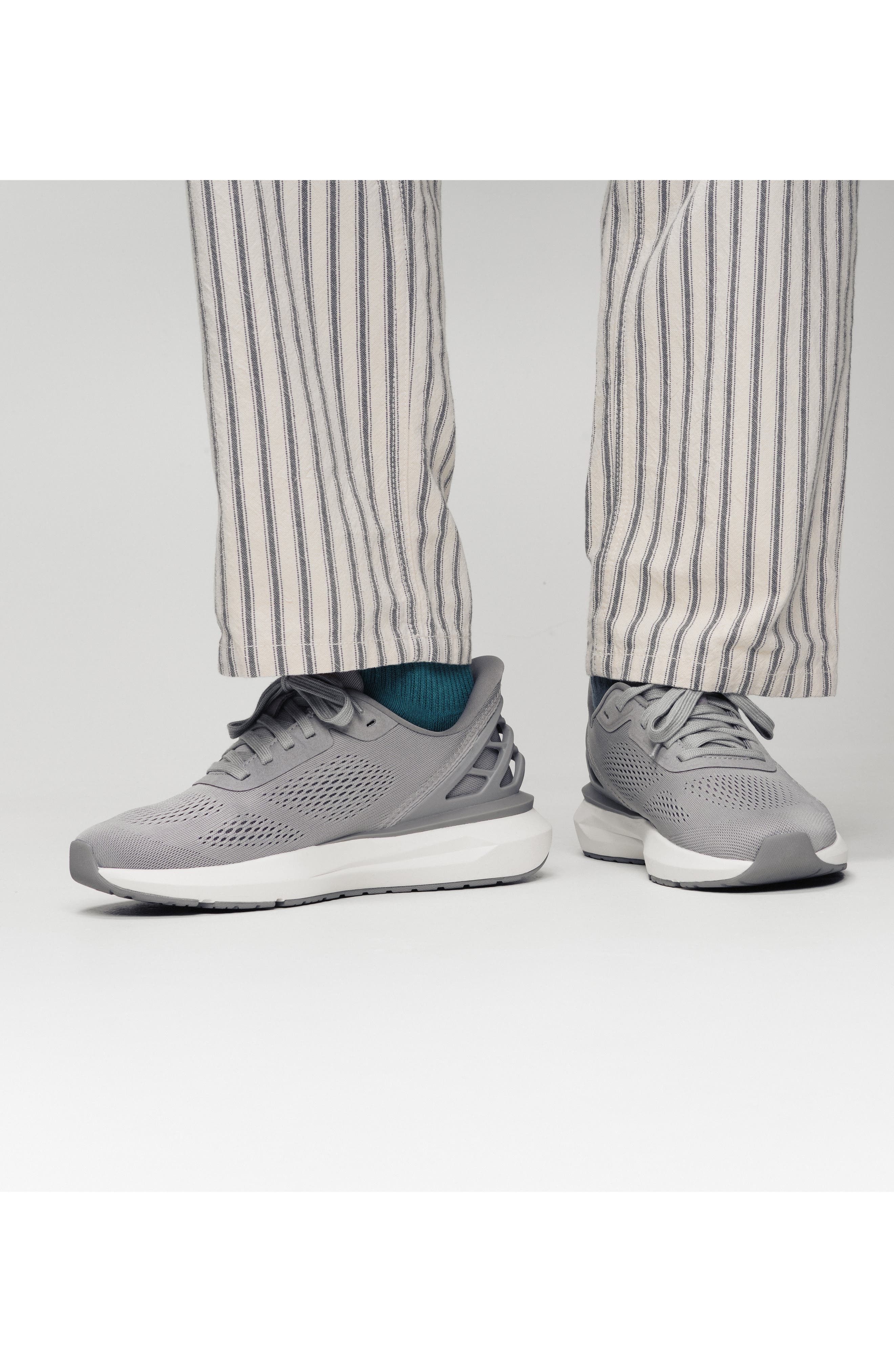 Athens 2 Hands Free Sneaker, Alternate, color, ALLOY