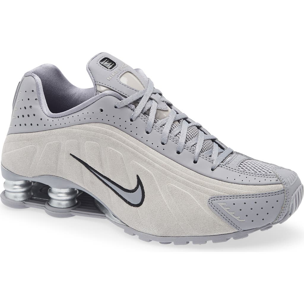 Nike Shox R4 Sneaker In Gray