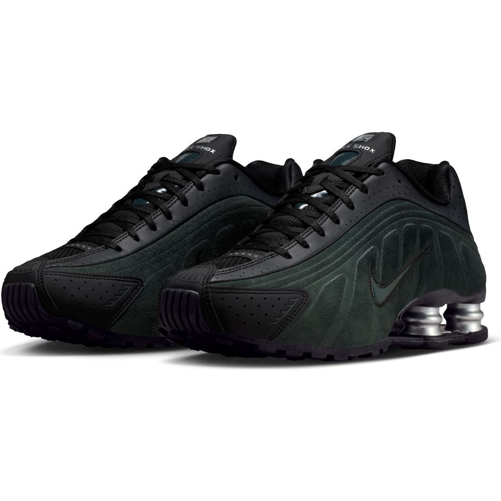 Nike Shox R4 Sneaker In Black