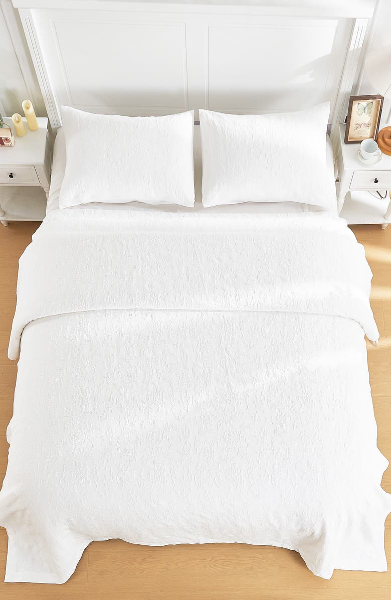 MELANGE HOME Matelassé Cotton Coverlet Set, Alternate, color, White