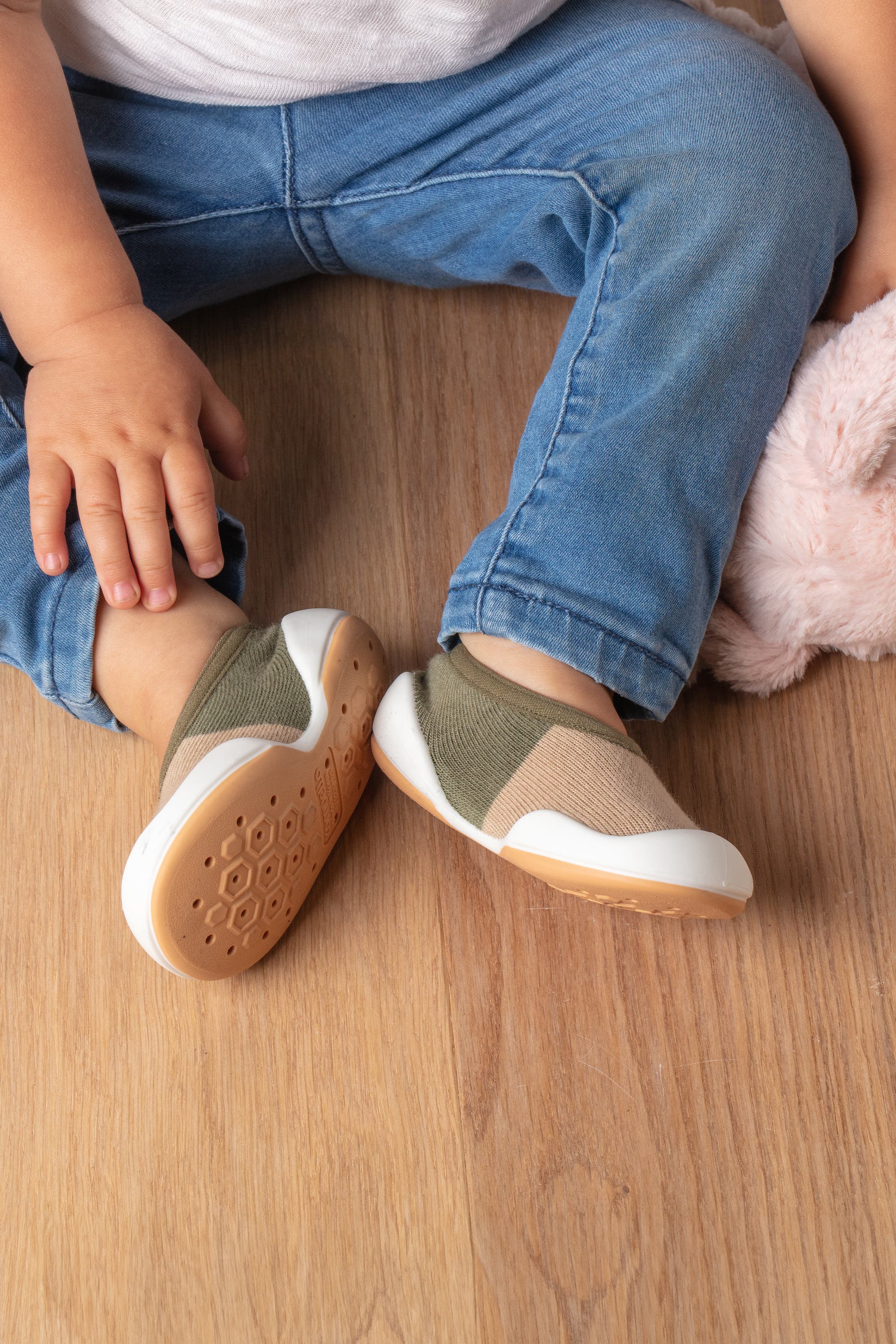 Komuello Toddler Sock Shoes Flat - Color Block Olive, Alternate, color, Color Block Olive