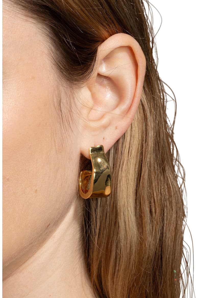 Molten Ribbon Hoop Earrings, Alternate, color, YELLOW GOLD