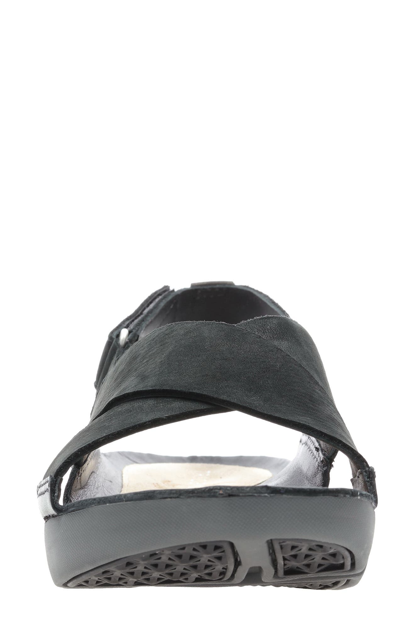 Clarks<sup>®</sup> Tri Chloe Sandal, Alternate, color, 