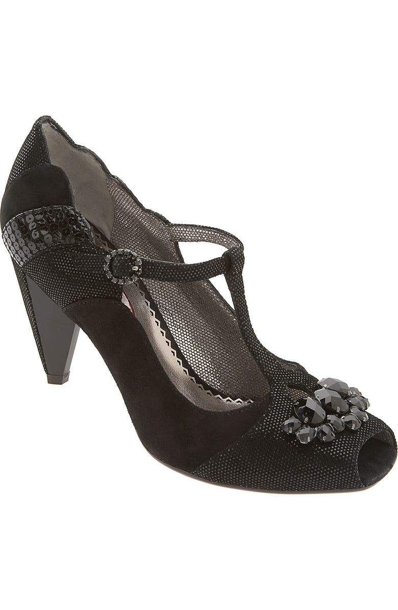 Poetic Licence , Main, color,