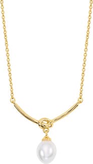ATHRA LUXE Faux Pearl Pendant Necklace