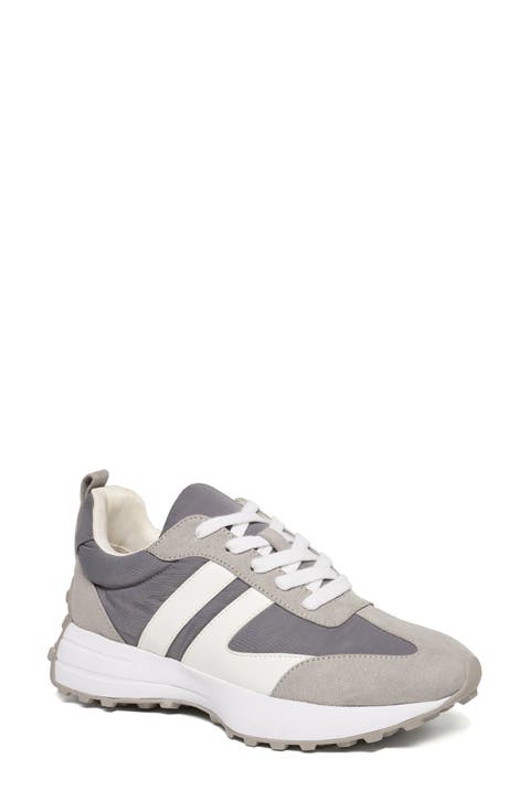 Janey Sneaker (Women)