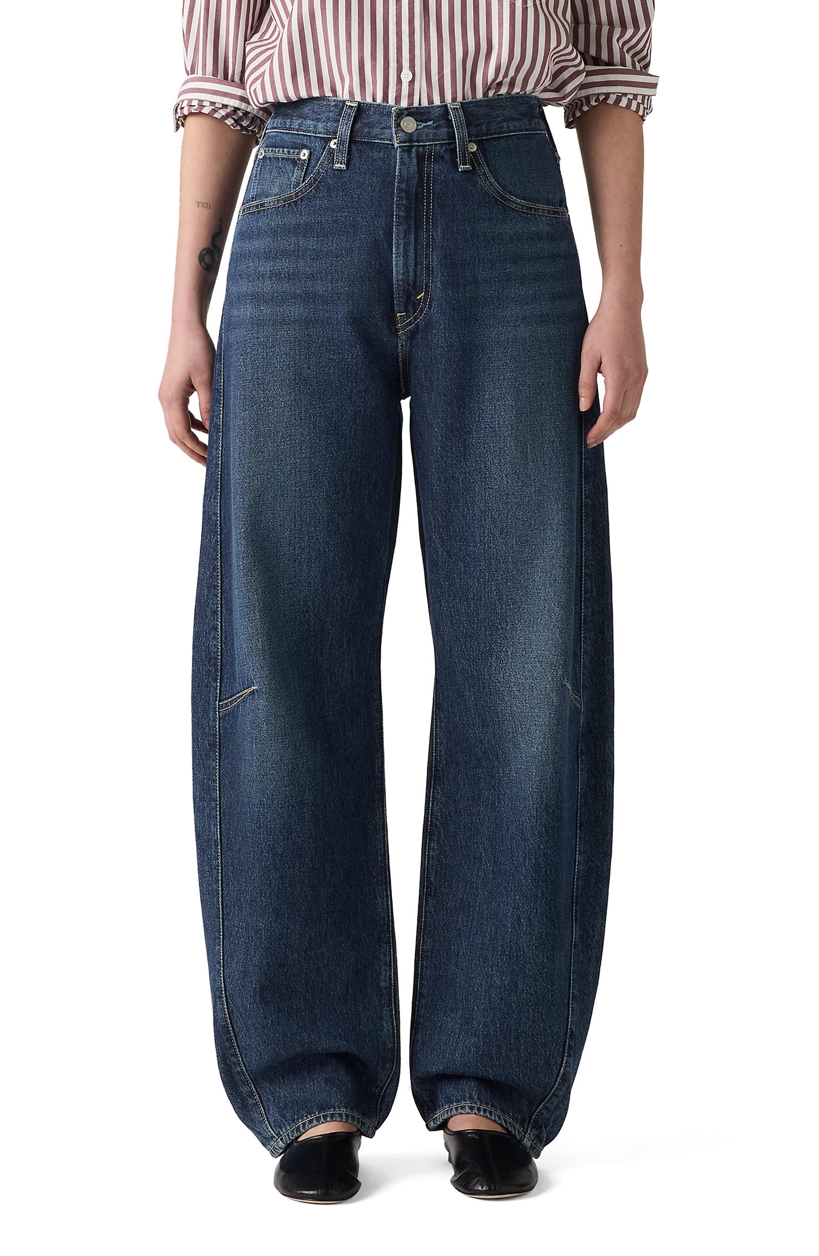 Levi&#39;s Cinch High Waist Barrel Jeans