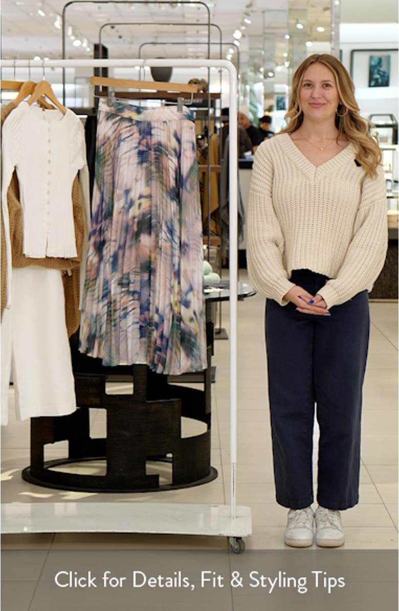 Vlissole Pleated Midi Skirt, sales video thumbnail