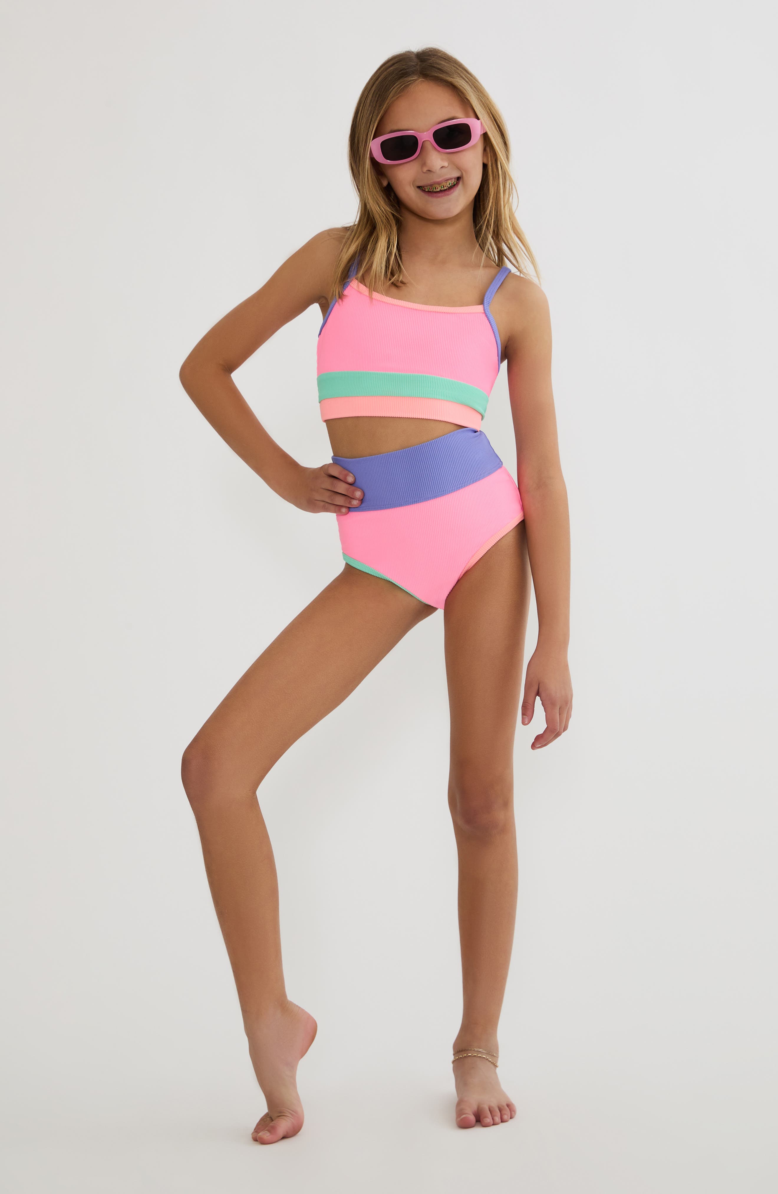 selected SHERBERT SHORES COLORBLOCK