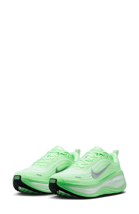 Vomero Plus Running Shoe