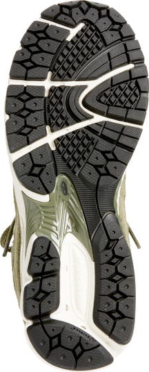 Gender Inclusive 2002R Sneaker