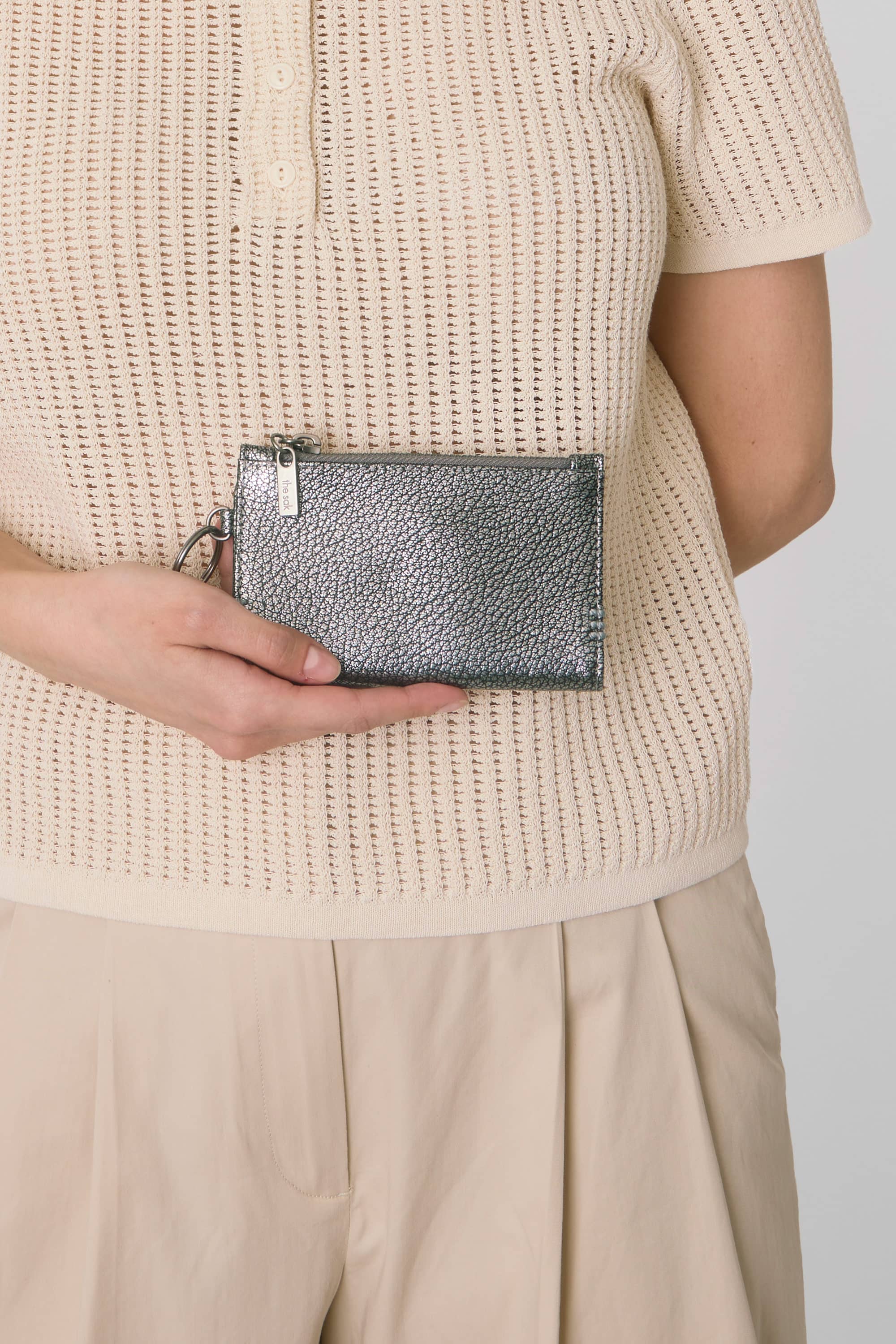 The Sak Encino Leather Card Wallet In Silver