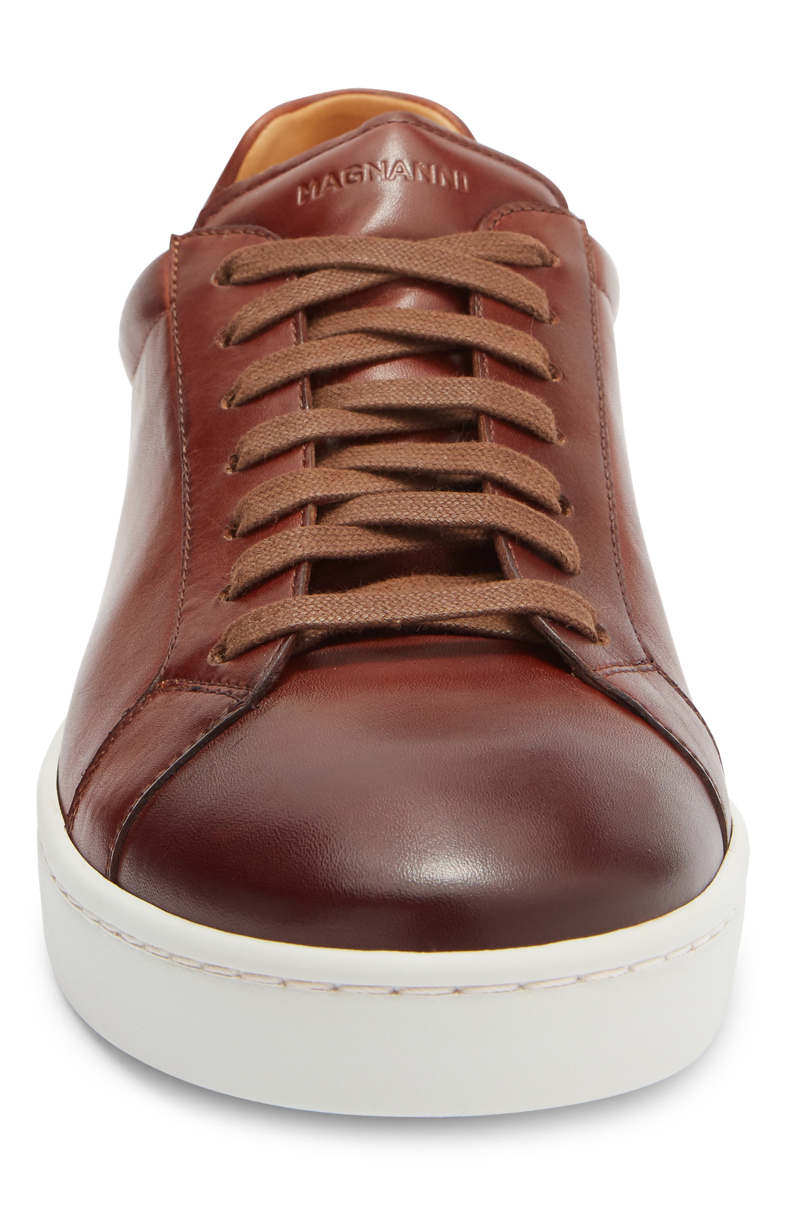 Magnanni Elonso Low Top Sneaker, Alternate, color, Cognac