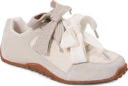 BERNESS Ribbon Lace Sneaker