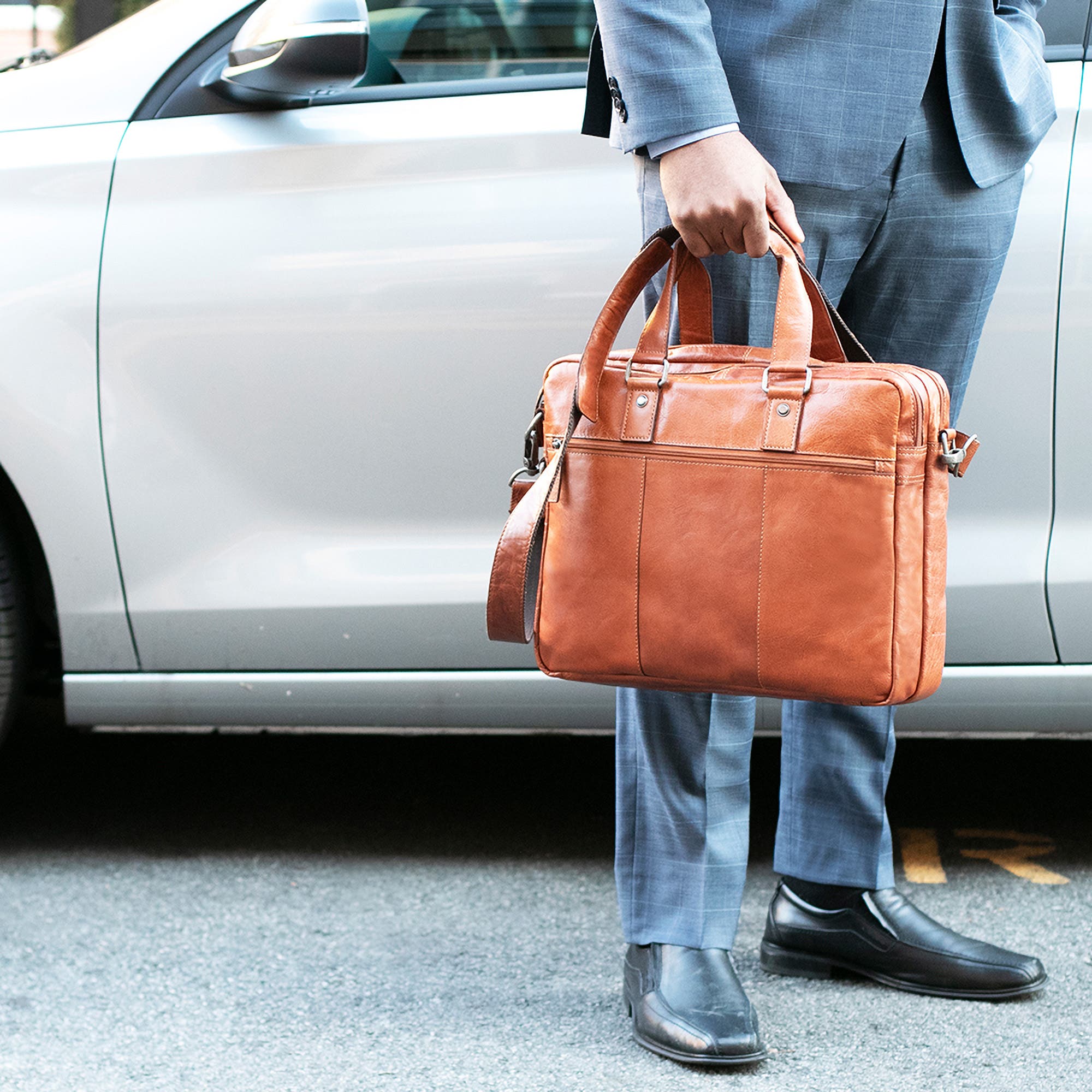 Voyager Professional Briefcase, Alternate, color, Honey