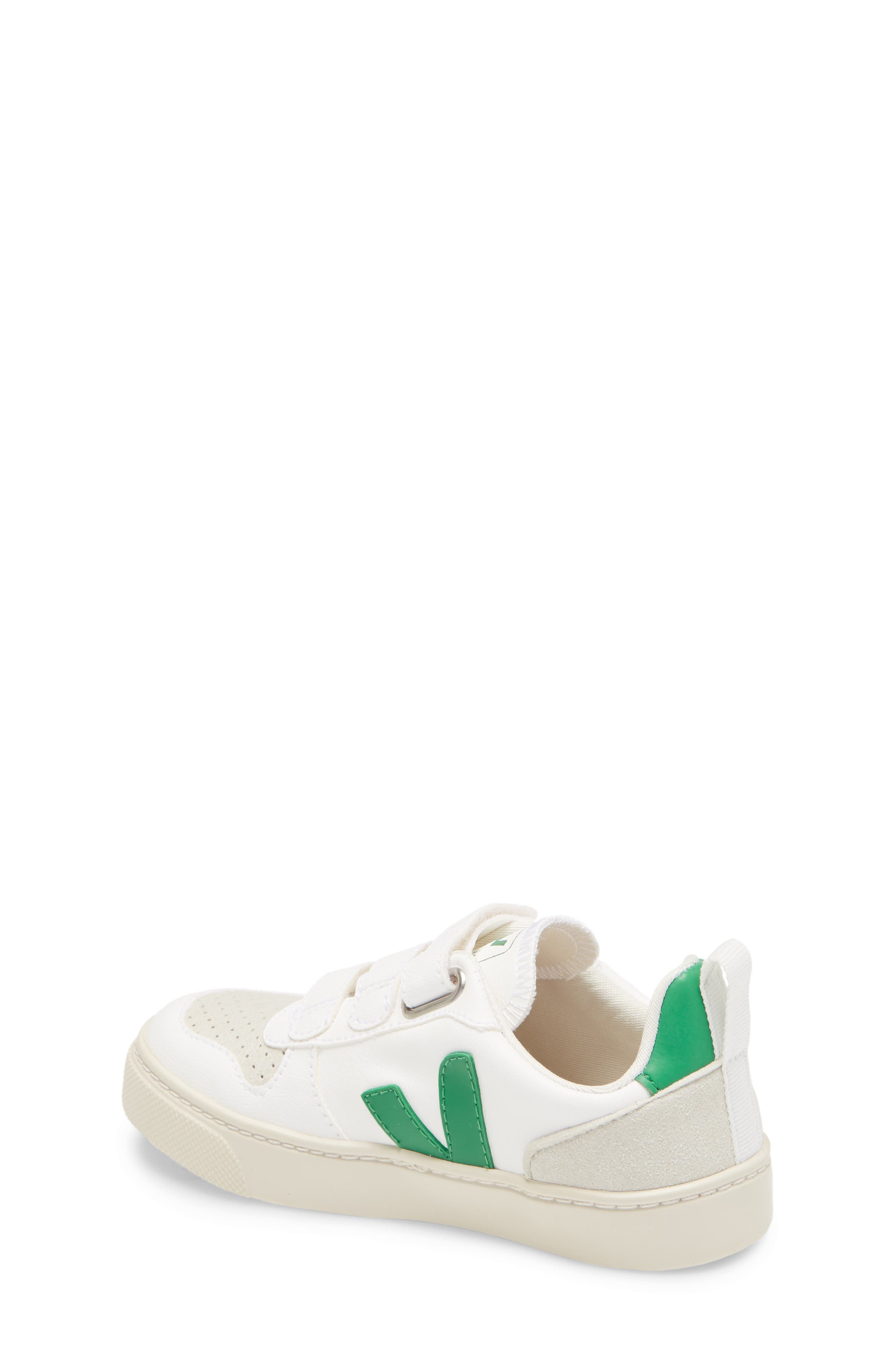 Veja V-10 Sneaker, Alternate, color, 