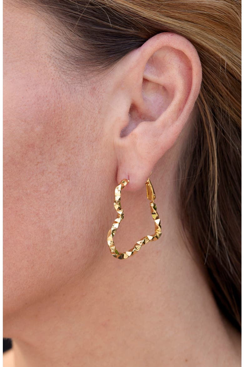 Twisted Heart Hoop Earrings, Alternate, color, YELLOW GOLD