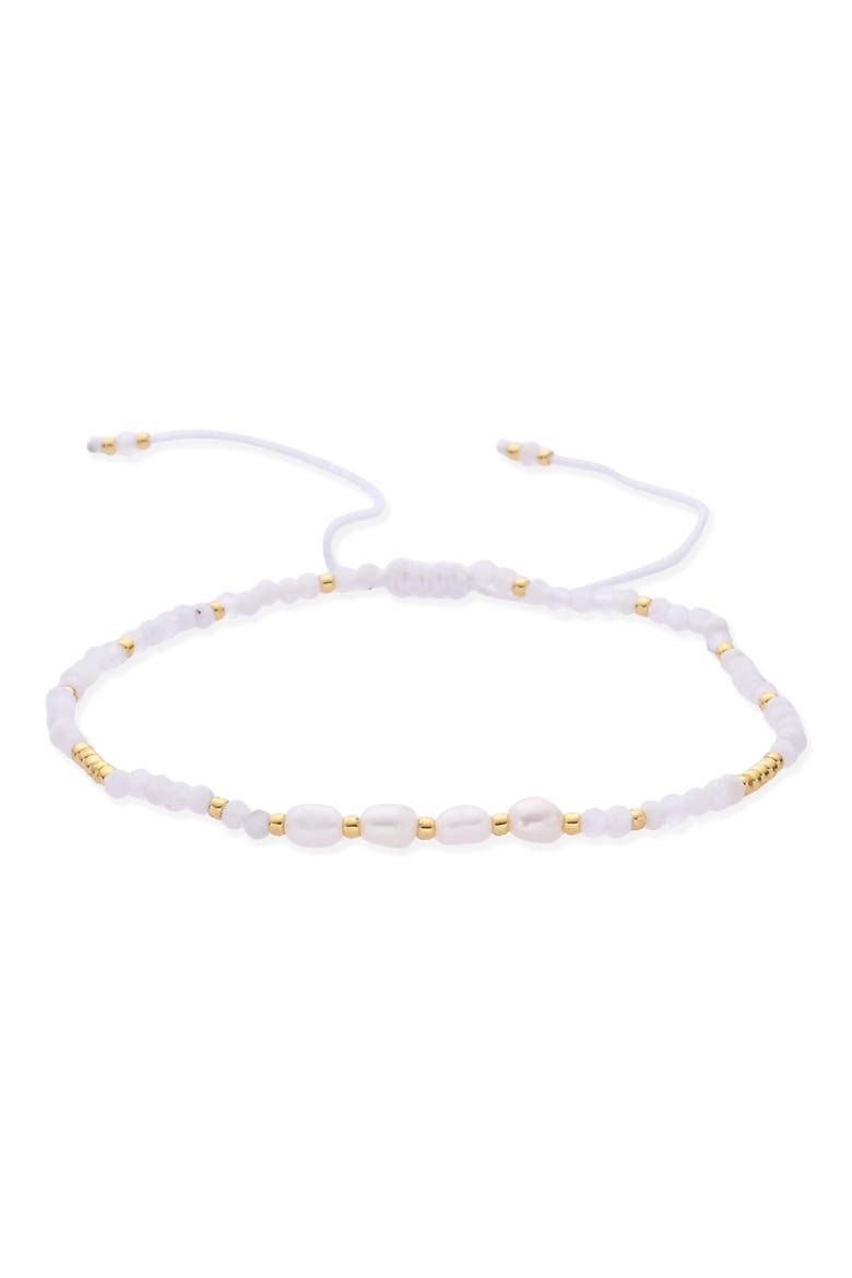 Aojo Set of 5 Beaded Bracelets, Alternate, color, GOLD/ WHITE