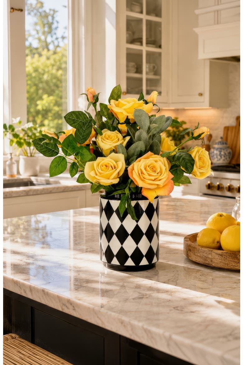 Rose Floral Arrangement in Vase, Alternate, color, Yellow