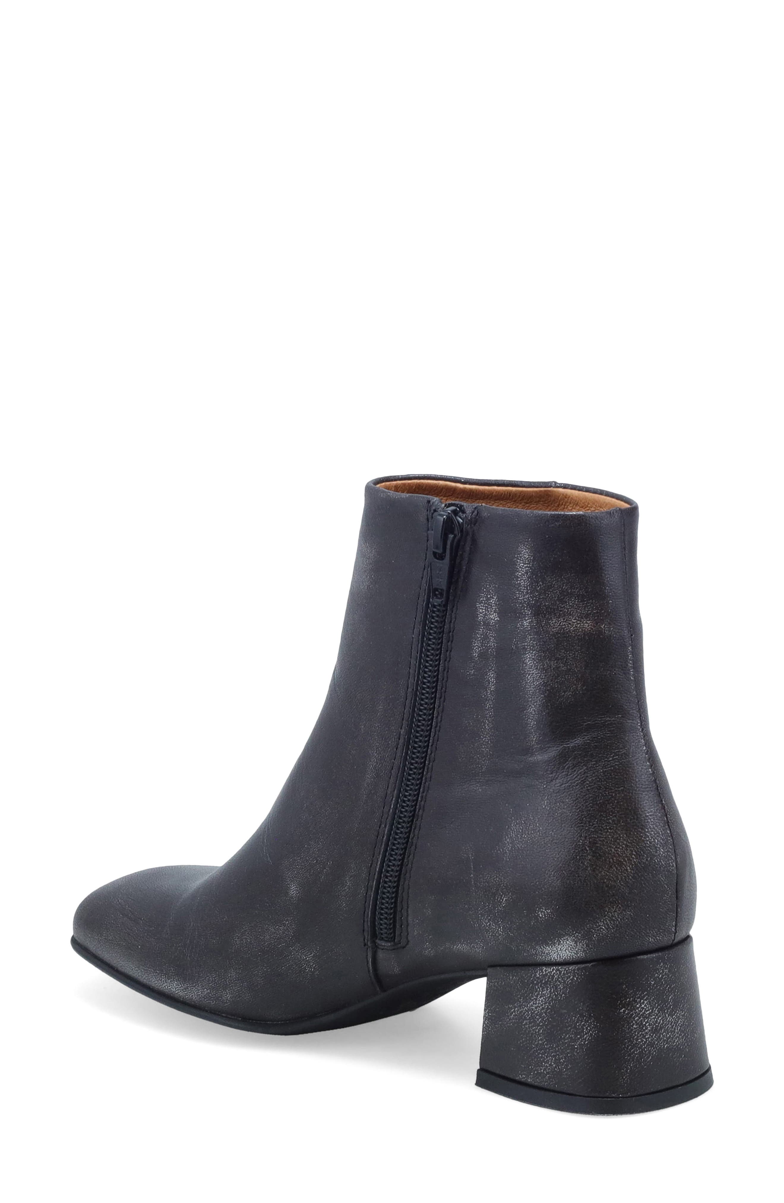 Garin Bootie - image 4