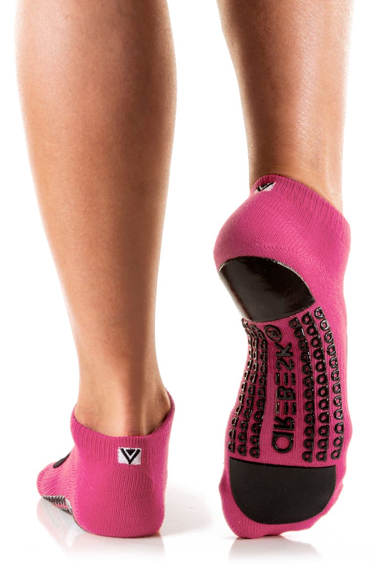 Phish Net Assorted 2-Pack Closed Toe Grip Ankle Socks, Alternate, color, CHARCOAL-PINK