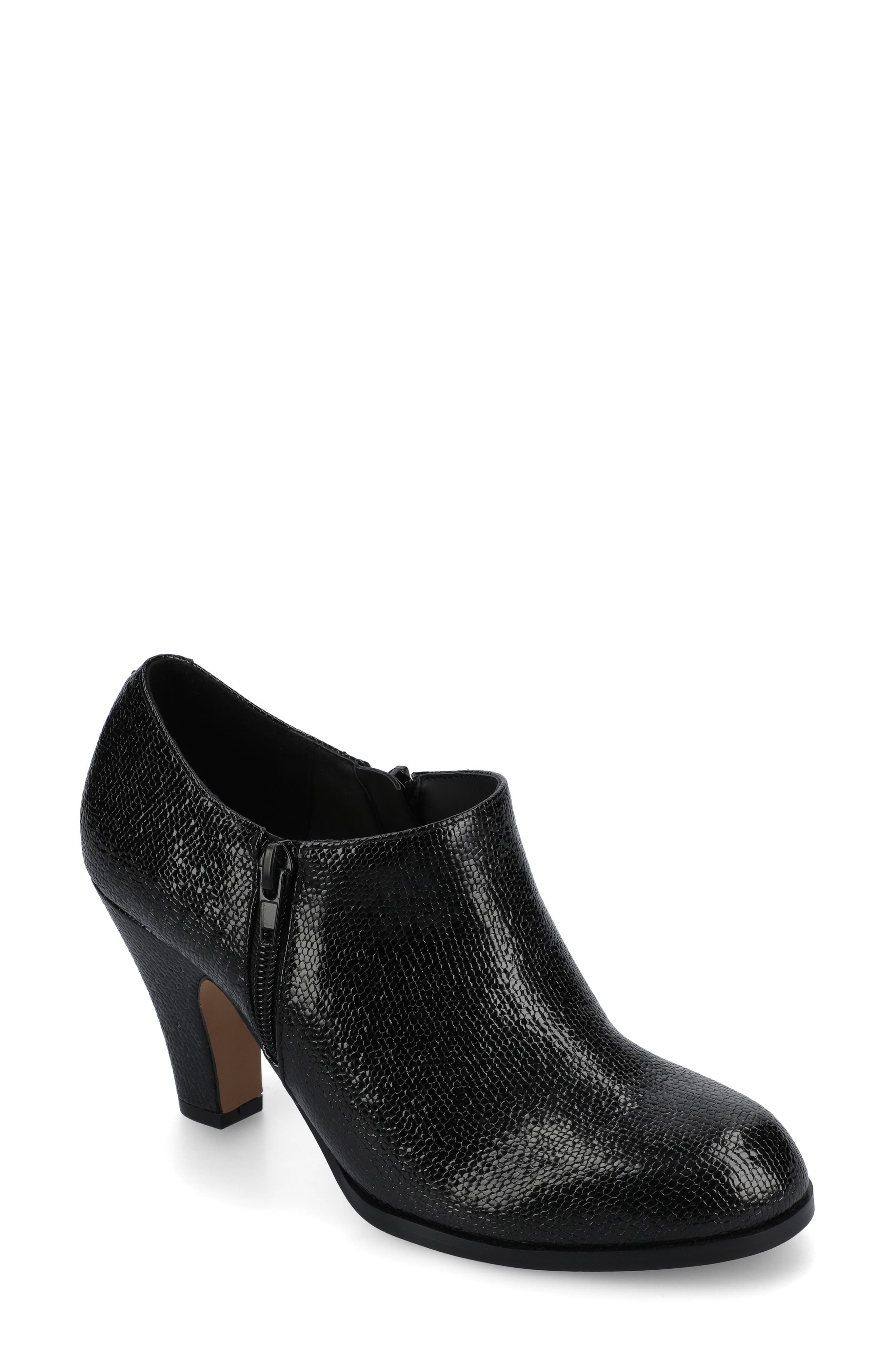 Journee Collection Sanzi Heeled Ankle Bootie