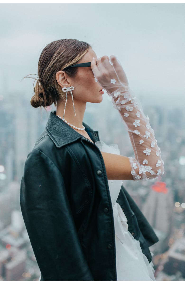 Untamed Petals Valiant Sheer Gloves, Alternate, color, Ivory
