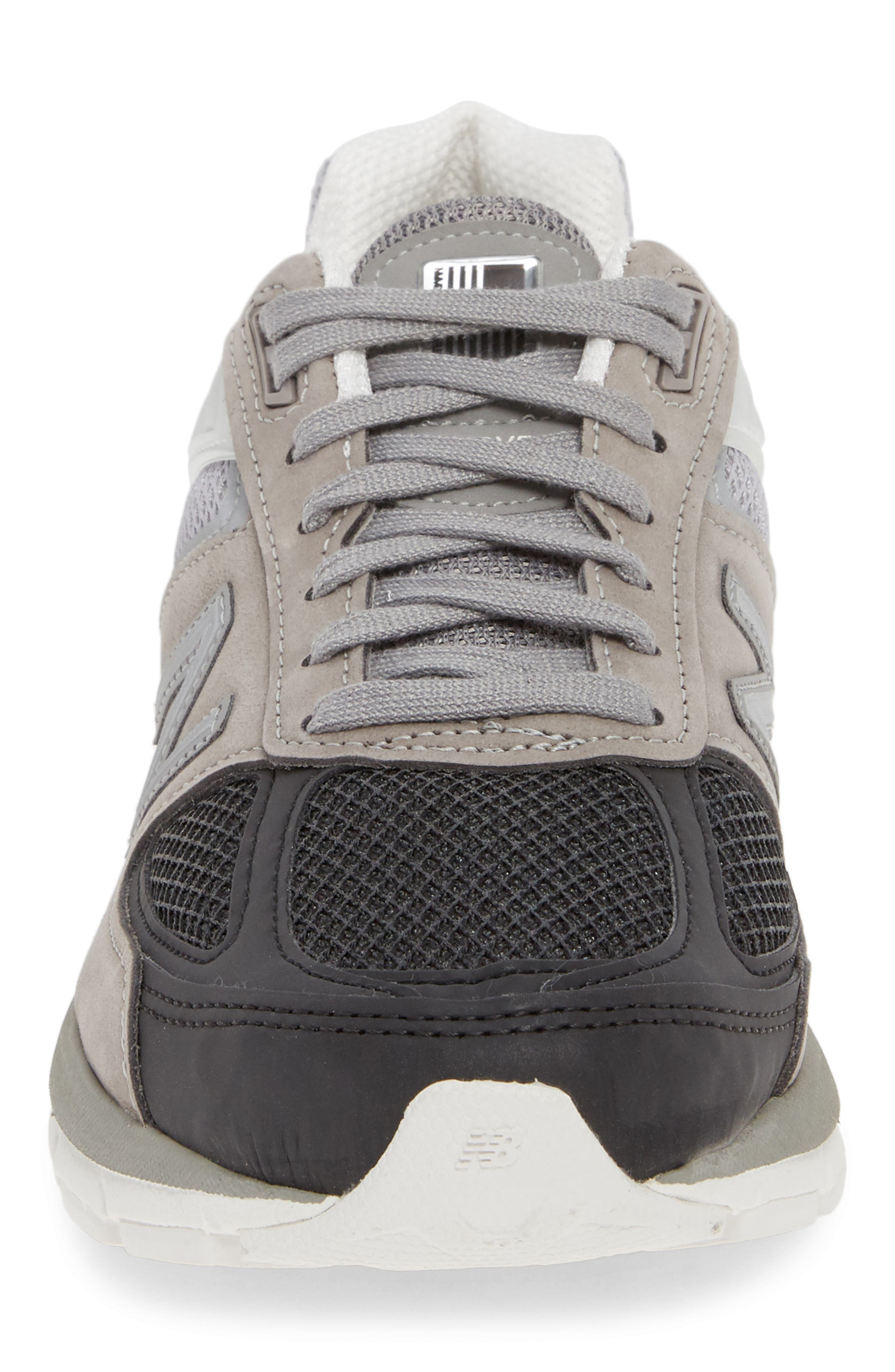 New Balance 990v4 Premium Running Shoe, Alternate, color, 