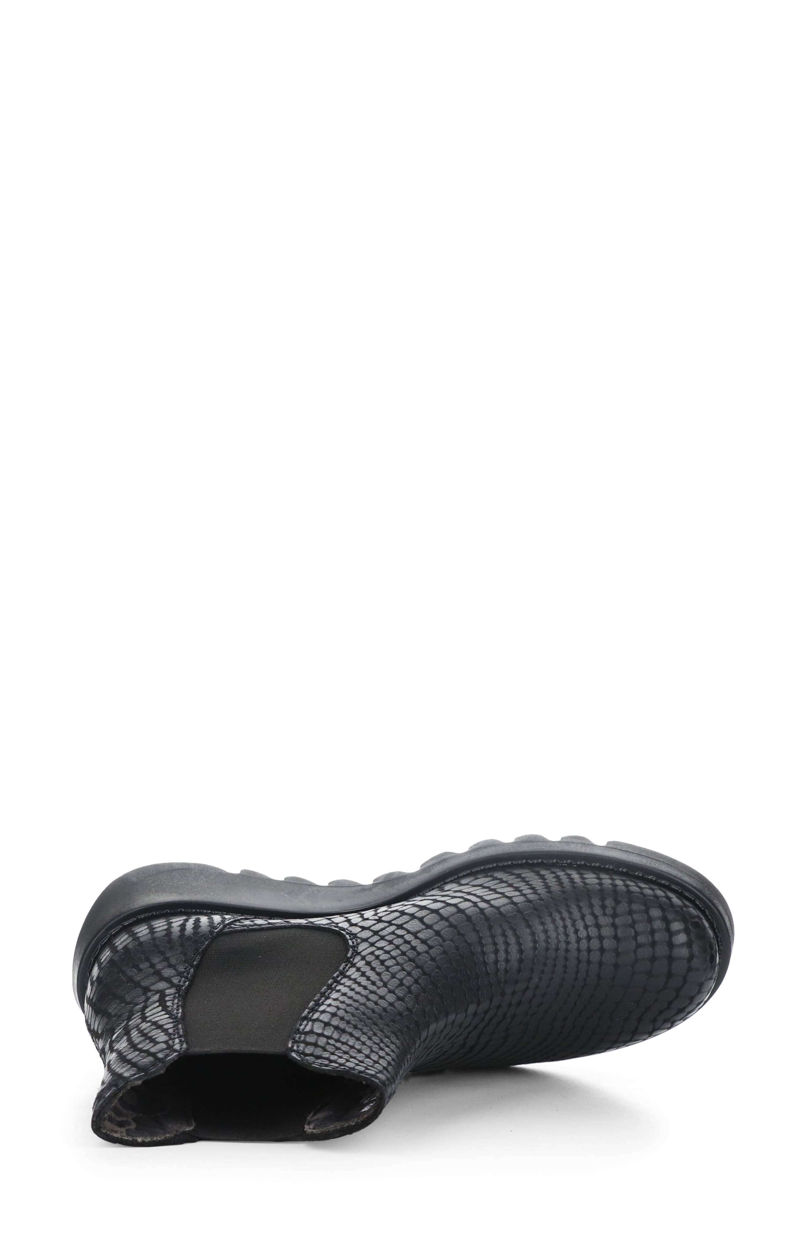 Salv Chelsea Boot, Alternate, color, 079 BLACK CROCO PRINT