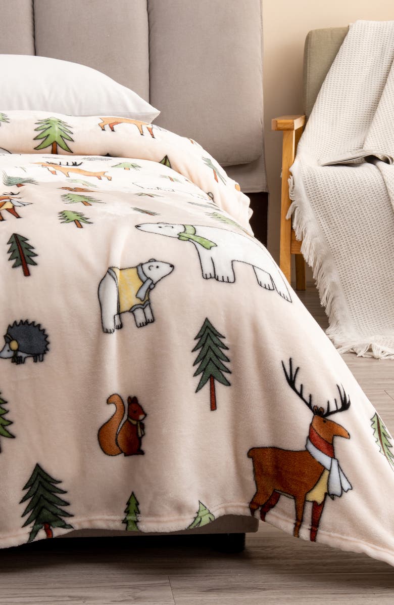Woven & Weft Holiday Print Plush Velvet Throw Blanket, Alternate, color, Wildlife