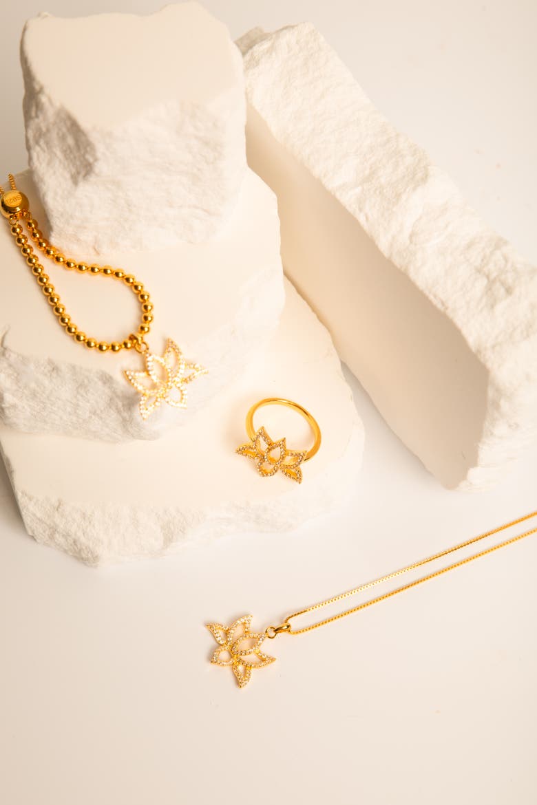 Illuminate Lotus Bracelet, Alternate, color, Gold