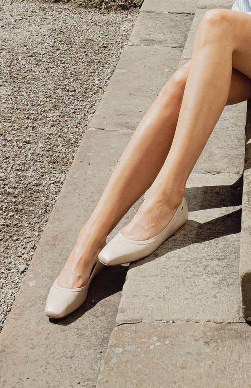 Stinaa.j Amy Orthopedic Ballet Flats In Beige Leather