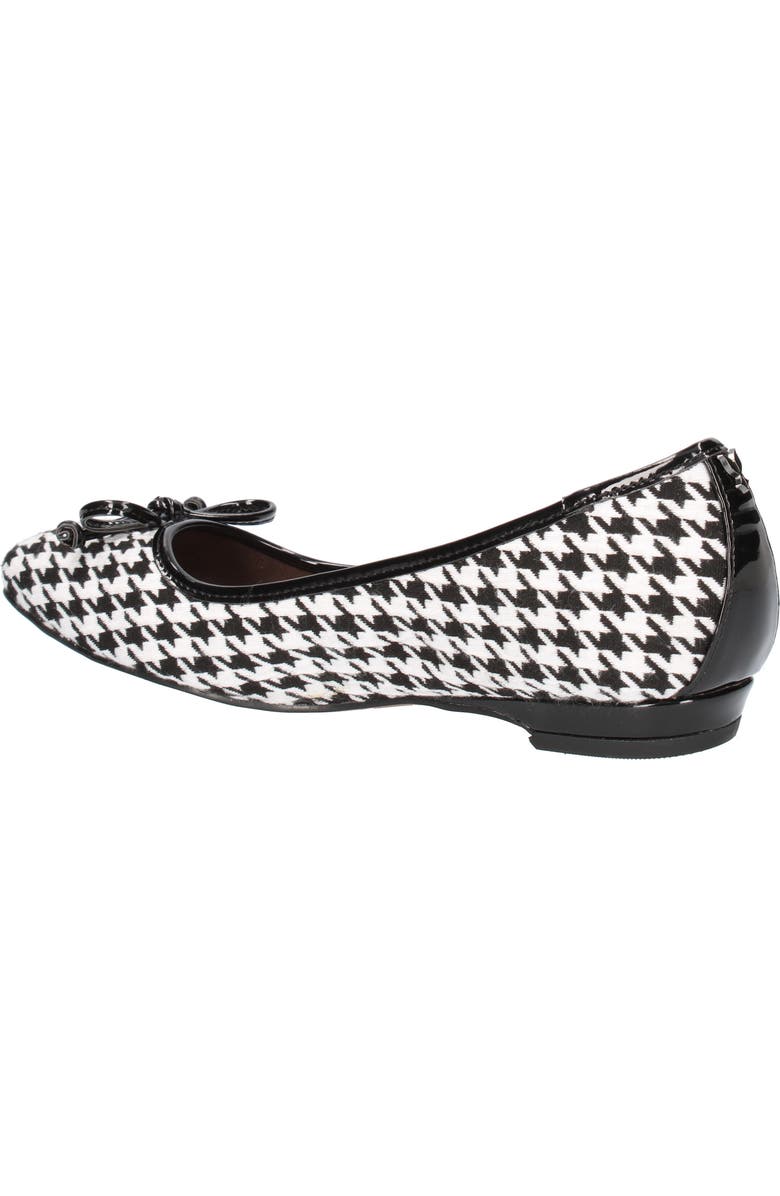 J. Reneé Hirabelle Flat, Alternate, color,