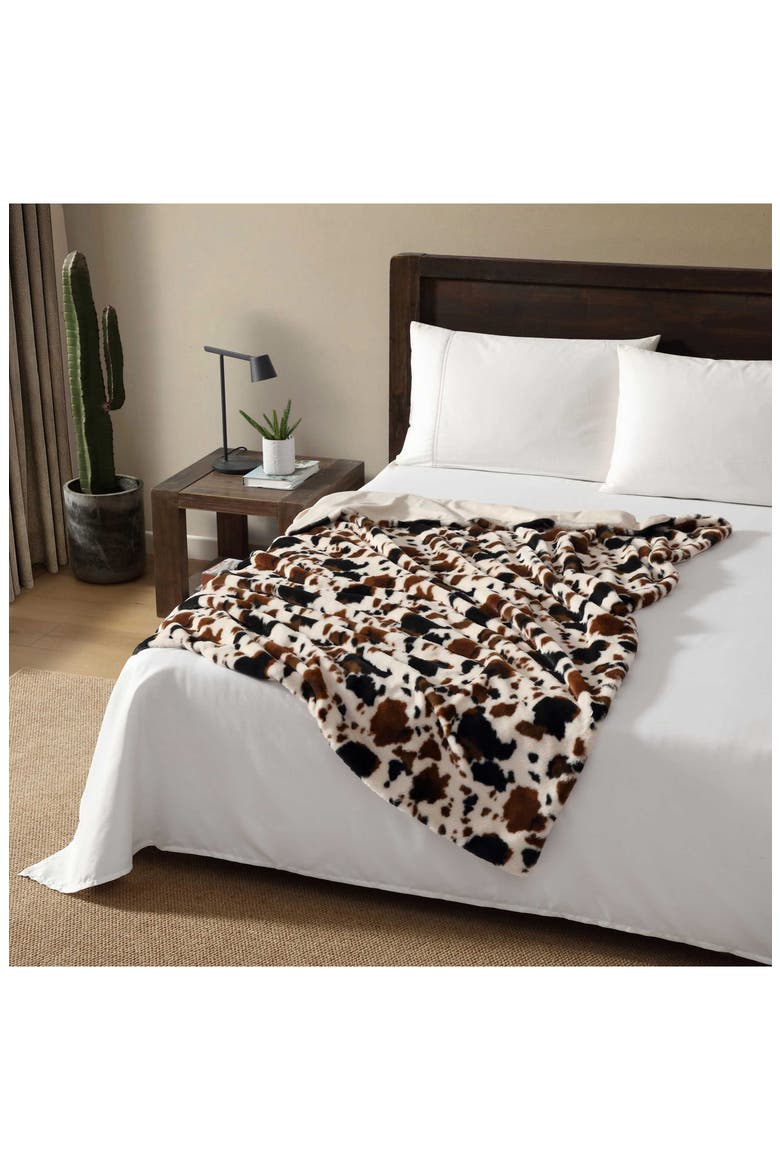 Spotted Cow Print Faux Fur Throw Blanket, Alternate, color, MEDIUM/DARK BROWN