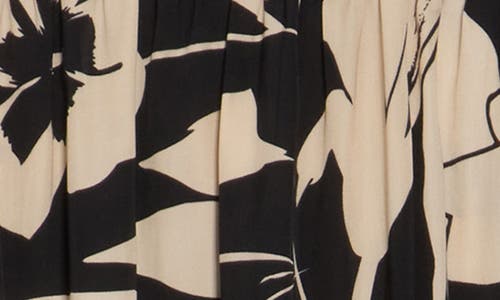T Tahari Everyday Pull-on Skirt In Large Scale Photocopy