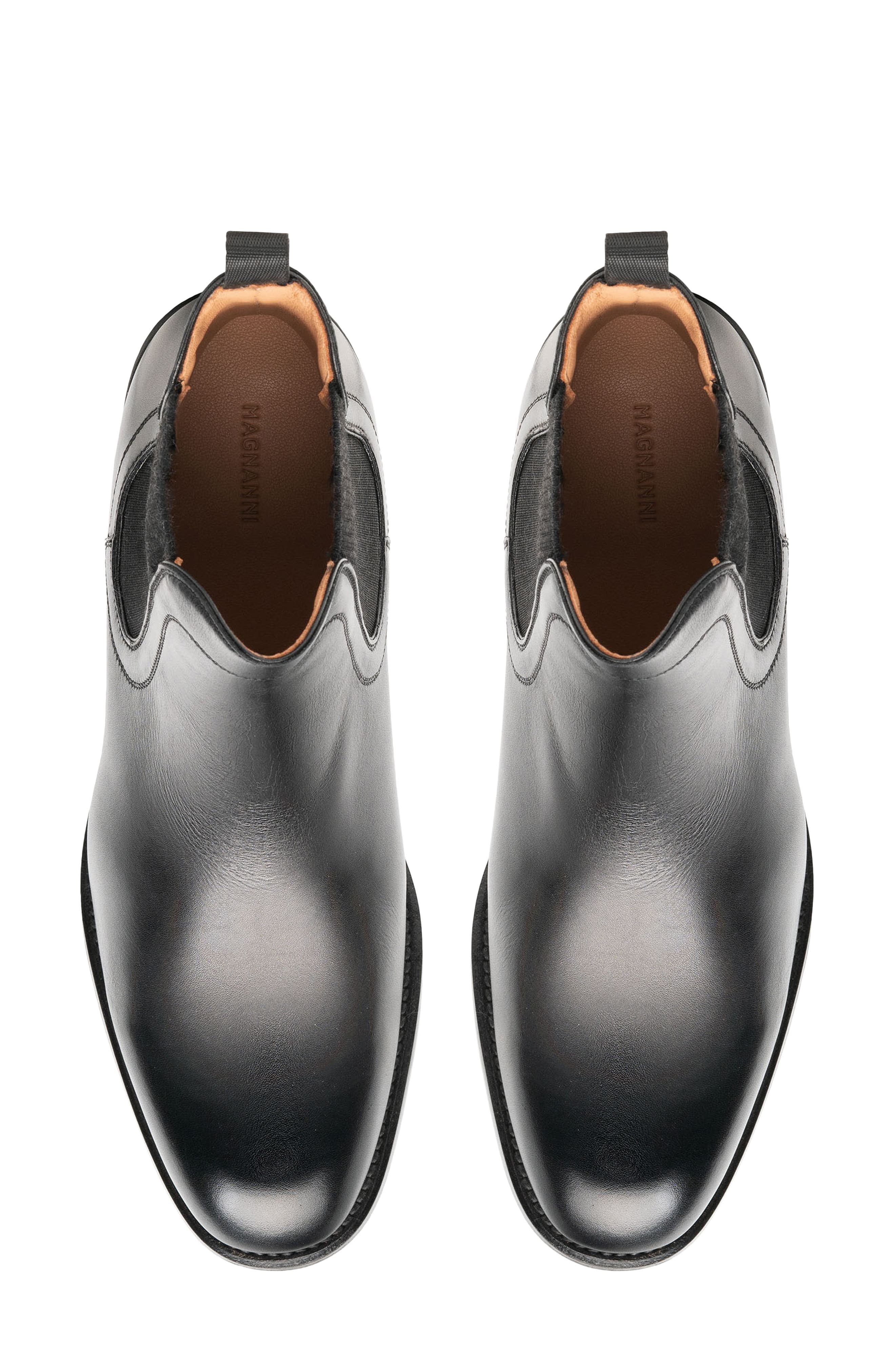 Magnanni Delana Chelsea Boot, Alternate, color, Black