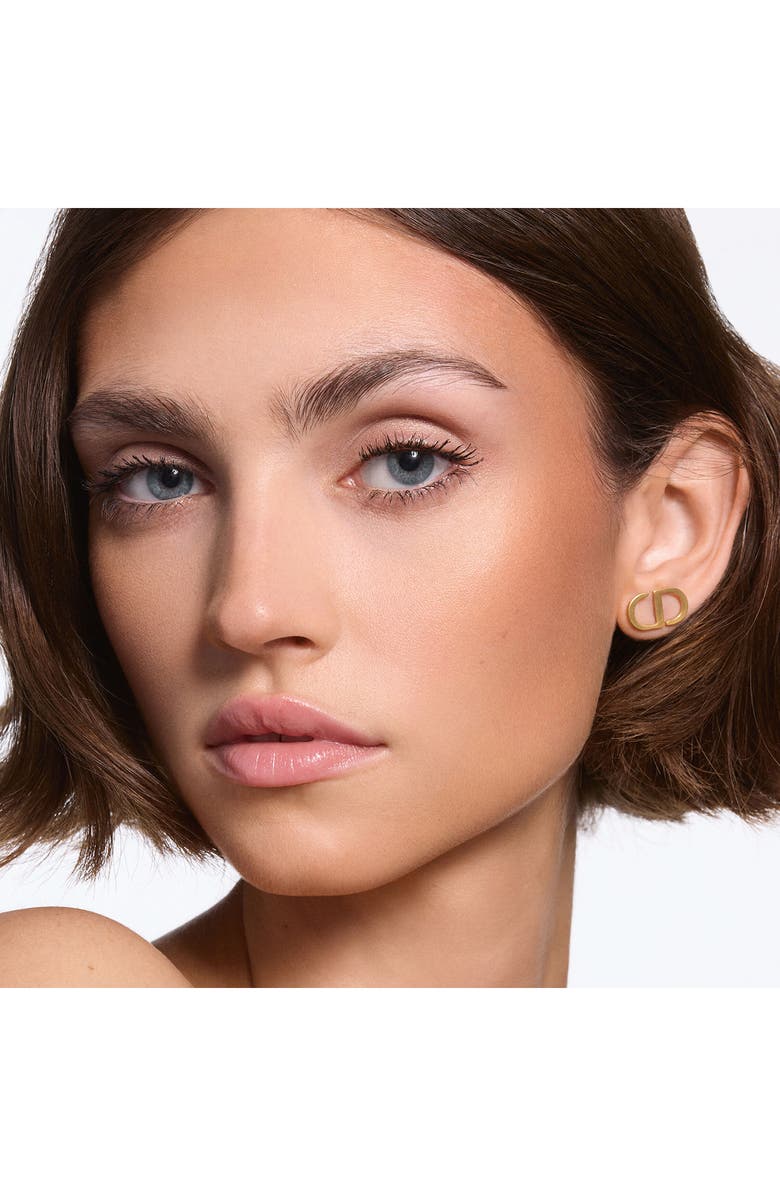 Forever Nude Bronzer Powder
