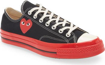 Comme des Garçons PLAY x Converse Chuck Taylor® Hidden Heart Comme des Garçons PLAY x Converse Chuck Taylor® Hidden Heart