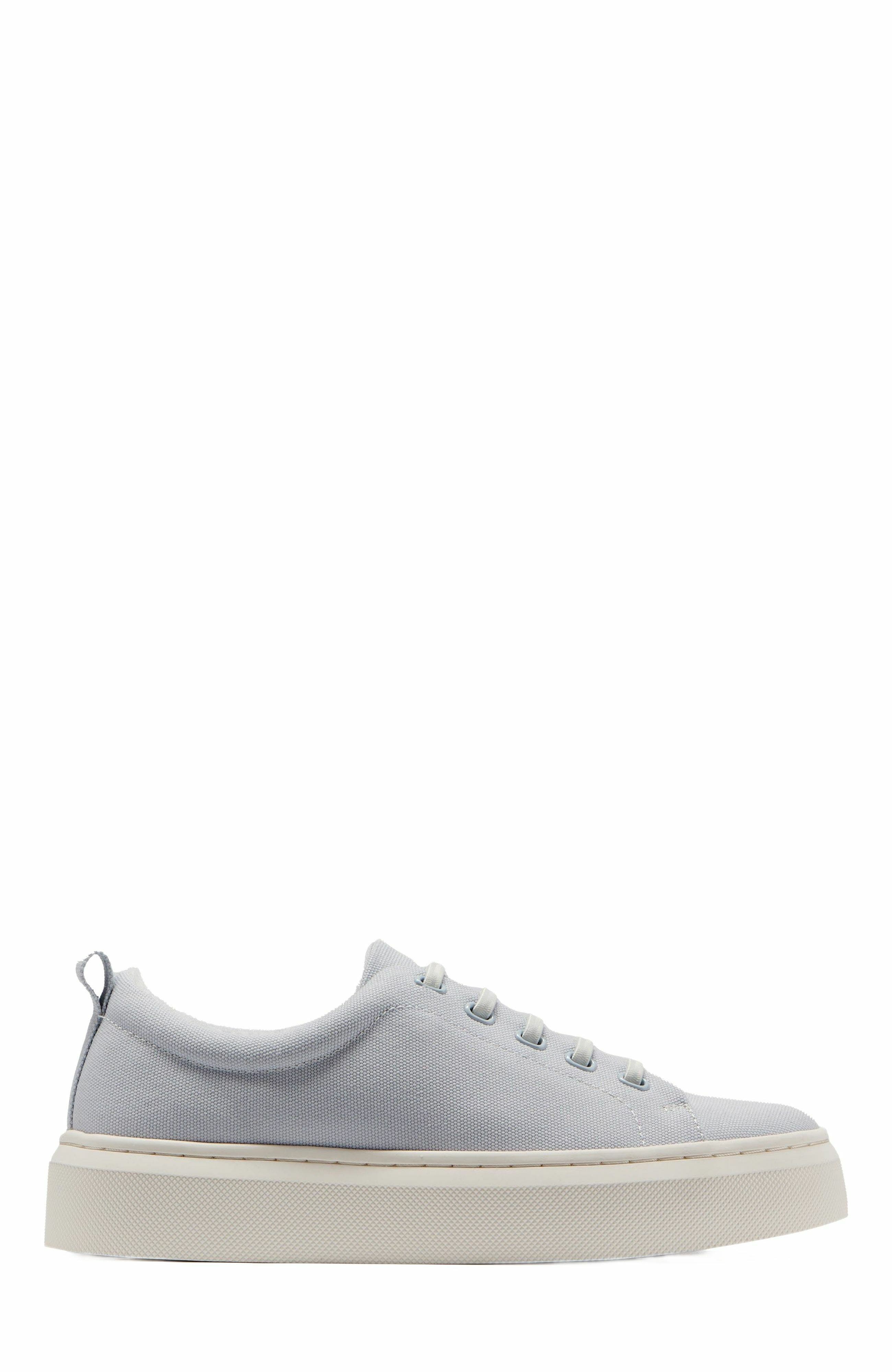 Jumpstreet Bungee Sneaker, Alternate, color, Light Blue Canvas - Regular