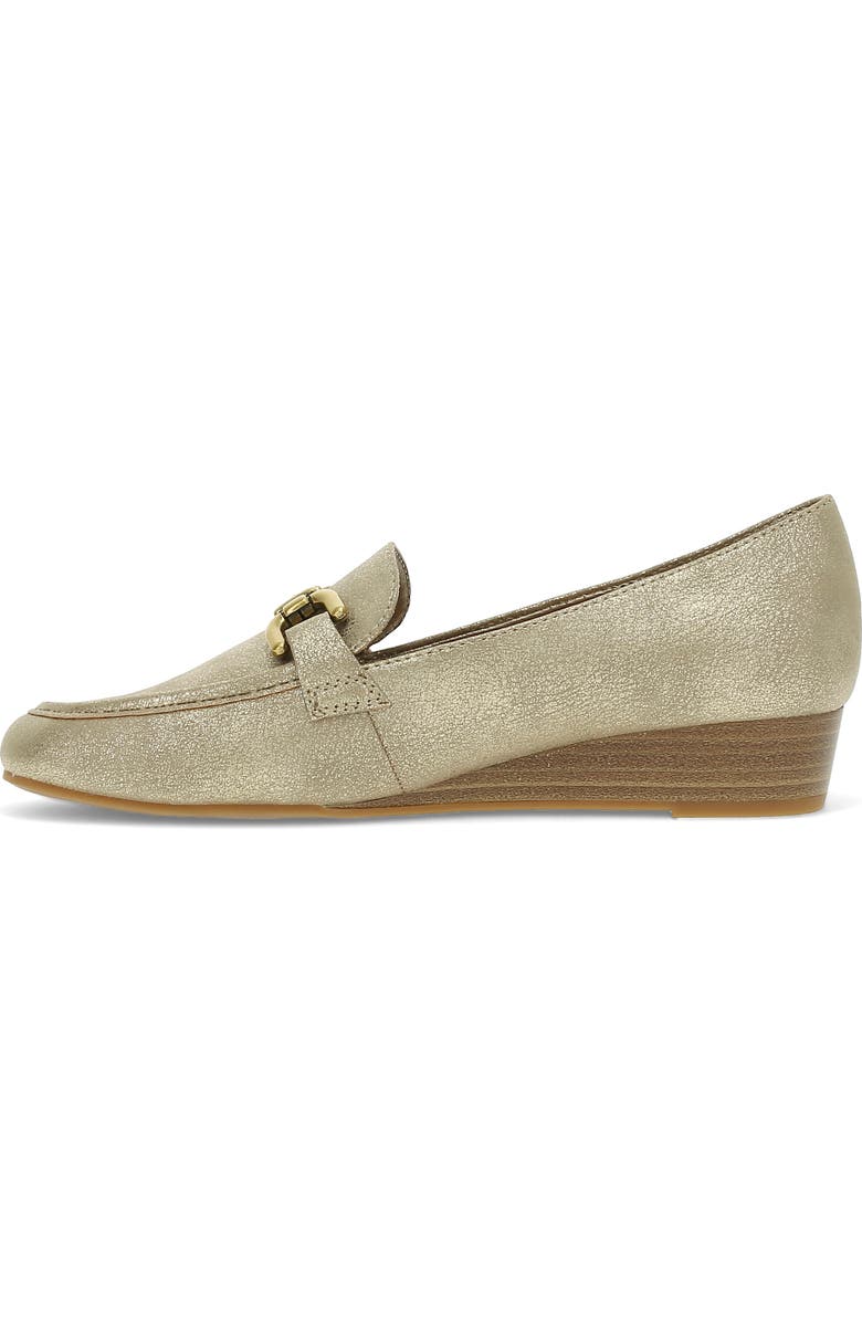 BARETRAPS Caddie Bit Loafer, Alternate, color, Lt Champagne