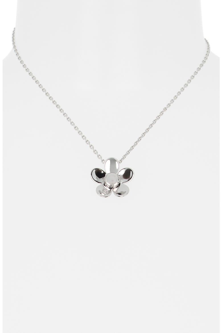 Mini Daisy Pendant Necklace, Alternate, color, SILVER