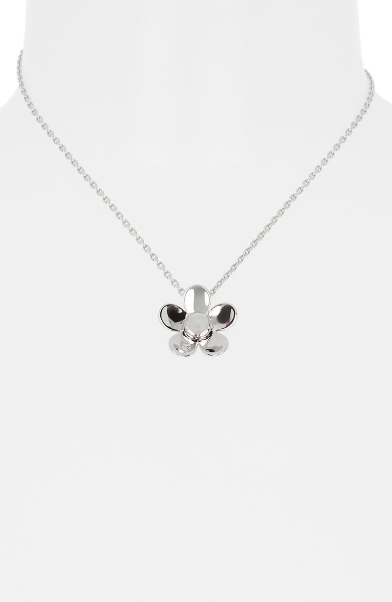 Marc Jacobs Mini Daisy Pendant Necklace, Alternate, color, Silver