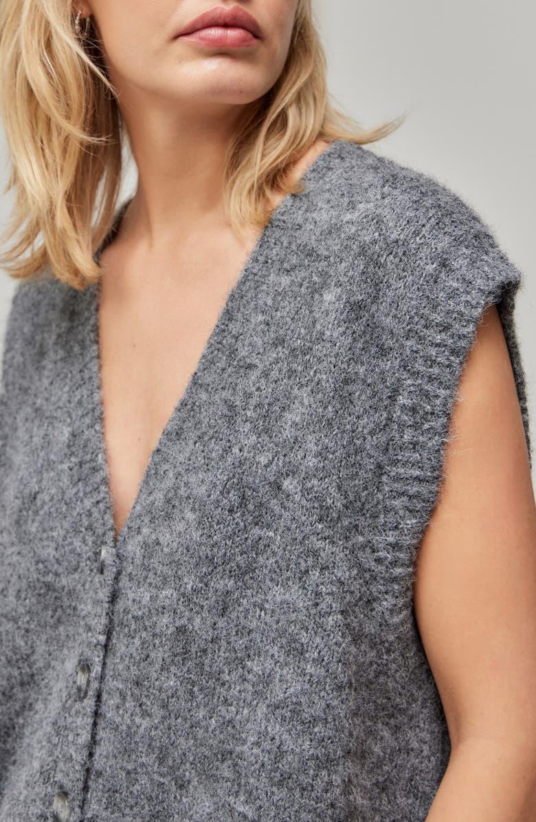 BDG Urban Outfitters V-Neck Sweater Vest, Alternate, color, Grey