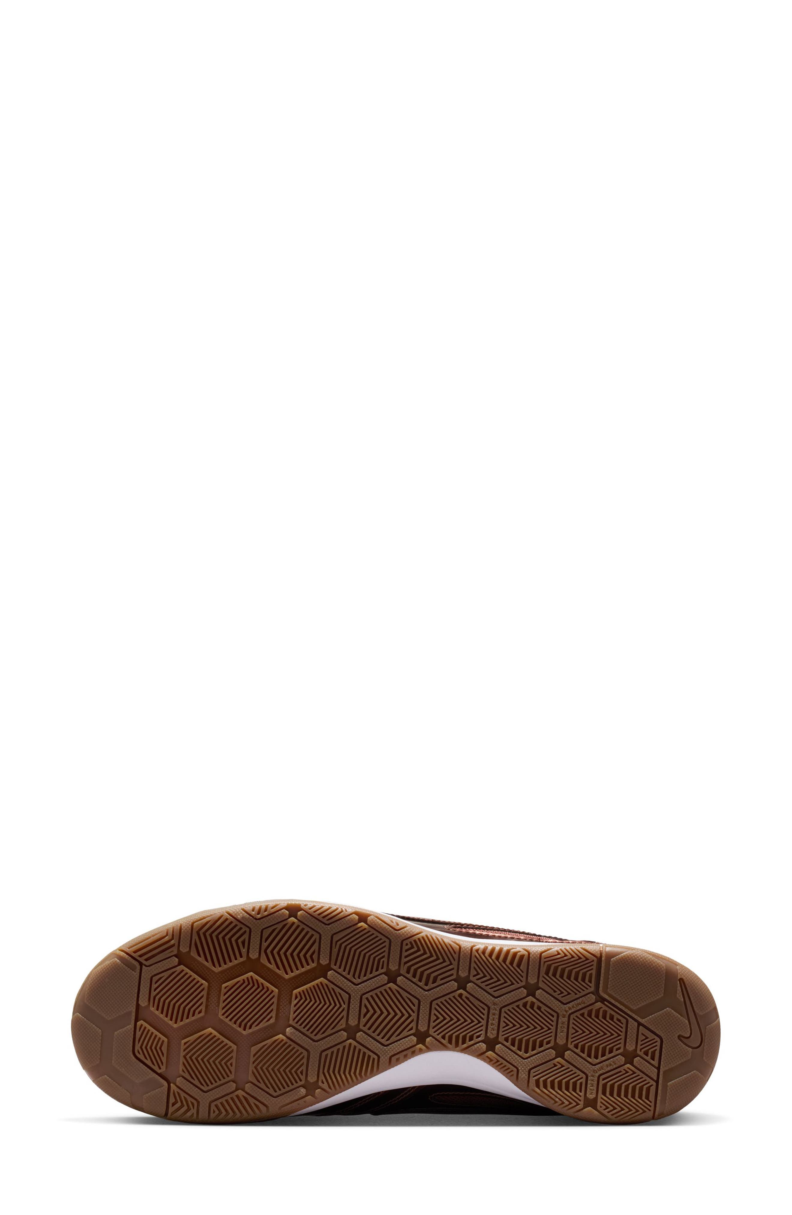 Nike Gato LV8 Soccer Sneaker, Alternate, color, Fauna Brown/ White