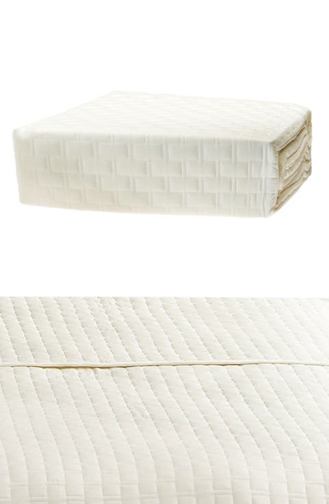 Luxury 100% Viscose Cooling Quilted Brick Coverlet
